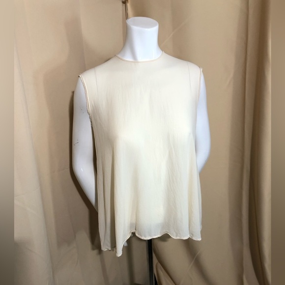 🔥Giorgio Armani🔥 Vintage Silk Tank - Picture 11 of 11